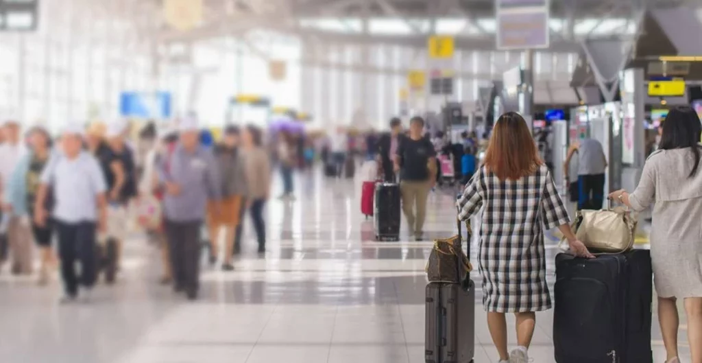 El truco infalible para pasar más rápido el control de seguridad en el aeropuerto 1 Moncloa El truco infalible para el control de seguridad