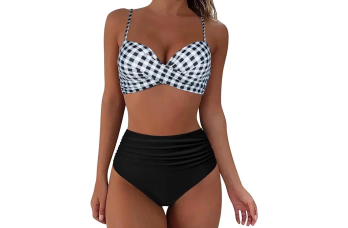 Bikinis a menos de 10 euros de Riou en Amazon para disfrutar del verano