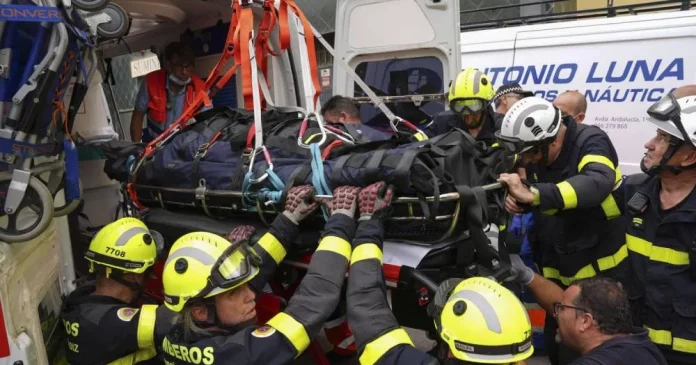 Tras 6 meses inmóvil un hombre logra ser trasladado en elevador
