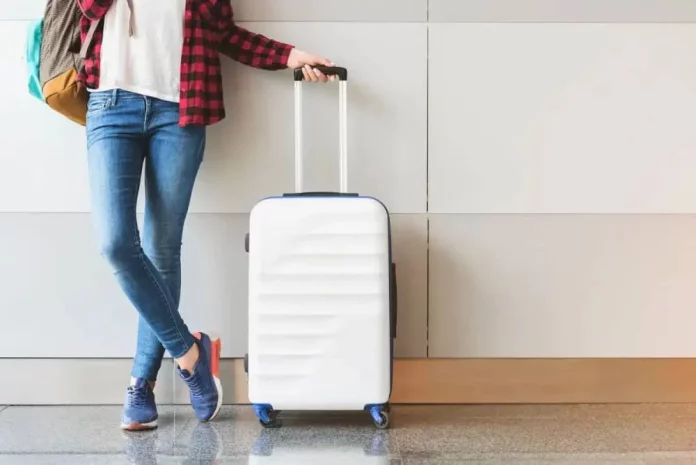 Los 3 trucos que uso para no facturar maletas en mis viajes de avión