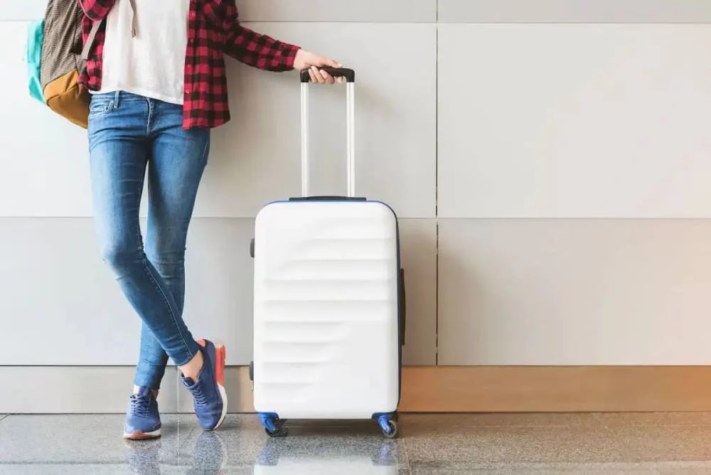 Los 3 trucos que uso para no facturar maletas en mis viajes de avión