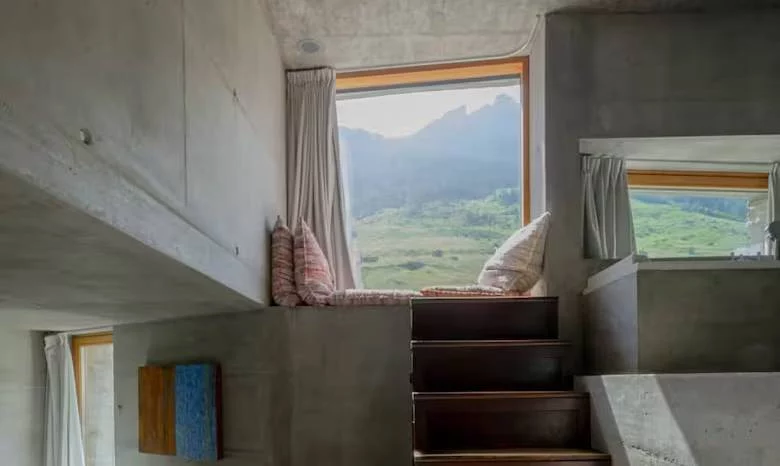 Parece de hobbit pero es una de las casas más bellas del mundo y la puedes alquilar en verano 1 Moncloa Cómo es Villa Vals, la casa de ensueño en la que podría vivir un hobbit