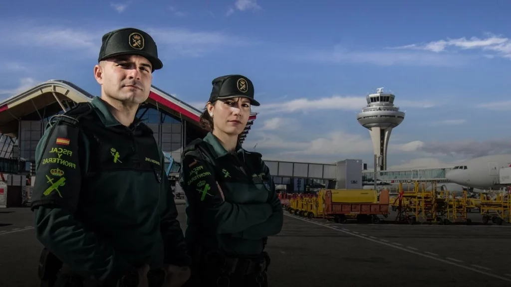 Max marca una tendencia mundial, y lo mejor, es 100% española: Qué es y cómo funciona 2 Moncloa Todos los detalles de 'Control de fronteras: España', programa que arrasa en Max