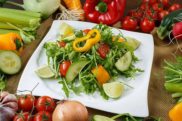 Ponte a punto con la dieta frutivegana de los famosos: la clave para perder peso