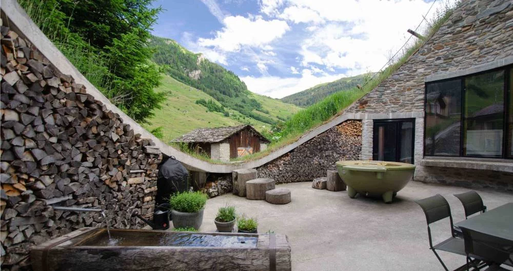 Parece de hobbit pero es una de las casas más bellas del mundo y la puedes alquilar en verano 2 Moncloa La casa del hobbit: Villa Vals, la más hermosa del mundo