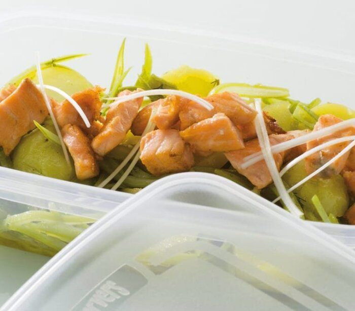 El salmón de Noruega reina en las ensaladas de verano 1 Moncloa full ensalada de judias verdes y salmon noruego fresco 1 Moncloa