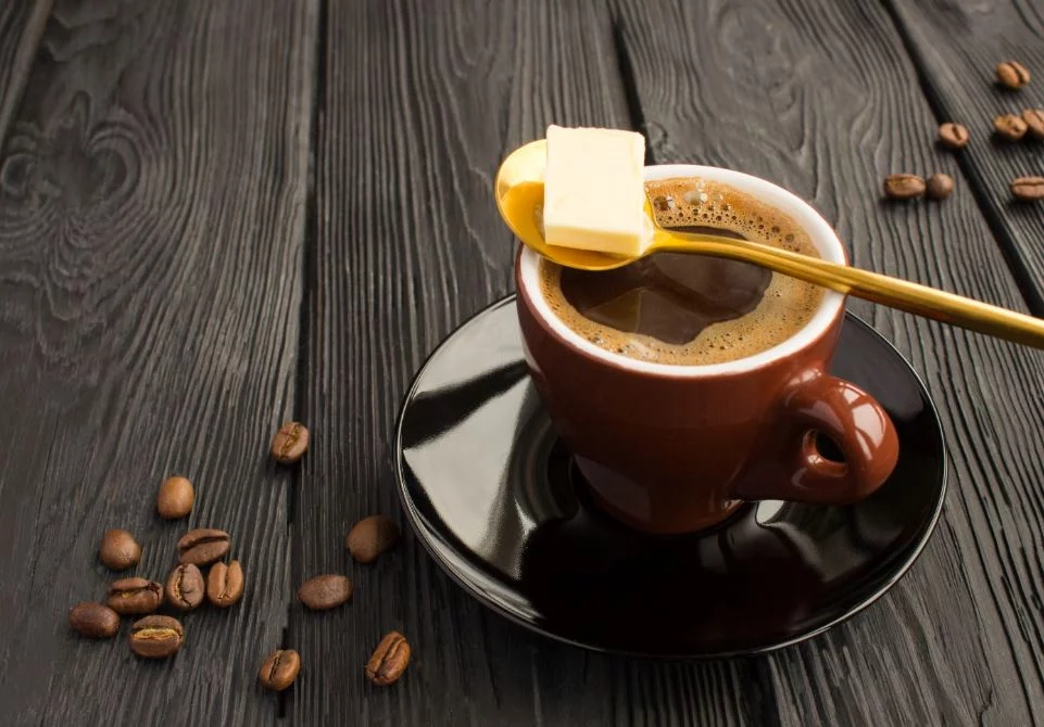 Mucho cuidado con el 'café bulletproof' si entras en estos cinco perfiles 2 Moncloa ¿Cuáles son las alternativas que debo elegir frente al café bulletproof?