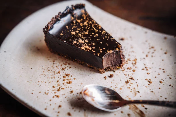 El postre de chocolate irresistible sin horno que querrás hacer una y otra vez 2 Moncloa Elaboración del relleno, montaje y refrigeración