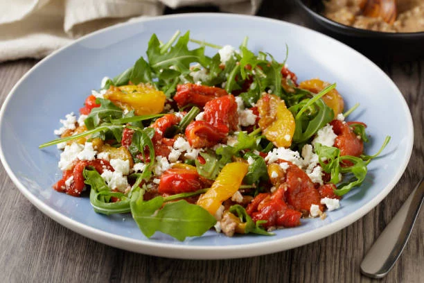 Aldi la clava con este ingrediente que hará magia en tu cocina y a un precio de regalo 1 Moncloa Pimiento asado XXL de Aldi para ensaladas frescas y coloridas