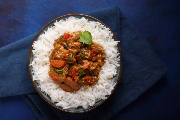 Salva la hora del almuerzo con esta rica receta de carne molida, arroz y champiñones 2 Moncloa Con esta receta tendrás un plato balanceado