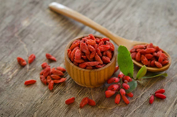Este es el superalimento que debes consumir para fortalecer la memoria 1 Moncloa Bayas de goji: el superalimento con beneficios para la memoria