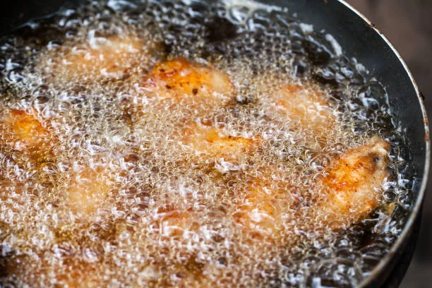La técnica para conseguir un rebozado extracrujiente con solo 2 ingredientes 2 Moncloa Cómo debe ser la fritura