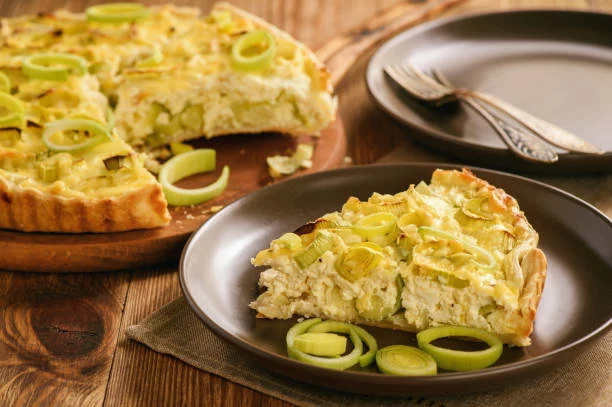 La quiche de puerros y bacón que harás en 15 minutos 2 Moncloa Pasos finales y a disfrutar