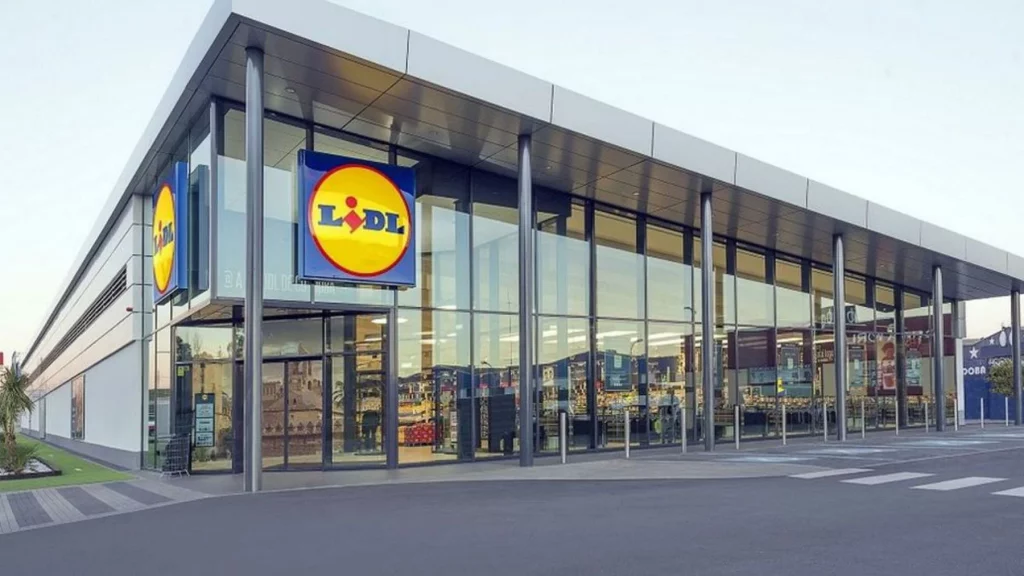 Vuela de Lidl este potente inflador con pantalla LCD que se conecta al coche 1 Moncloa Lidl