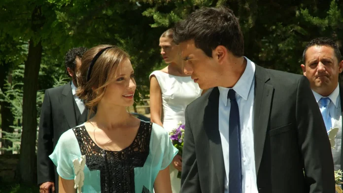 Mario Casas y Michelle Jenner en una pasión que lo cambia todo: ¿Amor o tragedia?