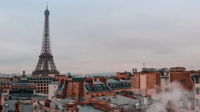 Un español cuenta lo que realmente es vivir en París y no es lo que esperas por esta razón