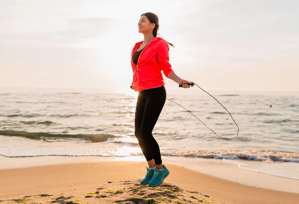 7 minutos al día para estar en forma: ¡mola! 1 Moncloa ¿Por qué saltar la cuerda es ideal para estar en forma?