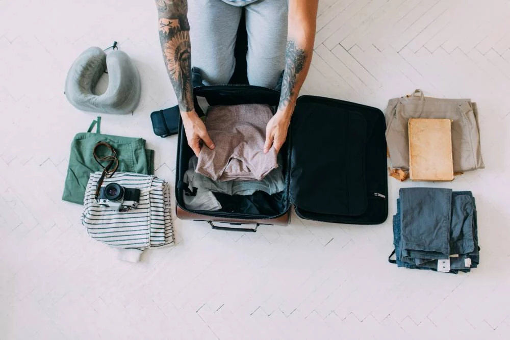 El truco de una viajera de Ryanair para meter toda la ropa en tu bolso de mano