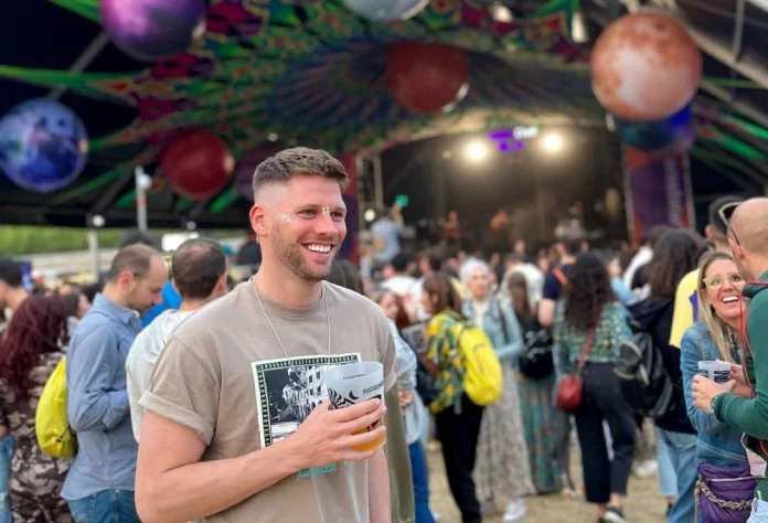 Siempre lo mismo: francés relata su hartazgo con salir de fiesta con españoles
