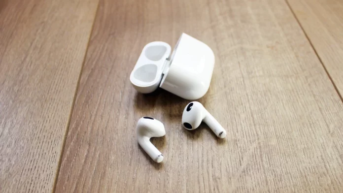Los nuevos AirPods 4 llegan en septiembre con dos versiones para elegir: Cual te conviene