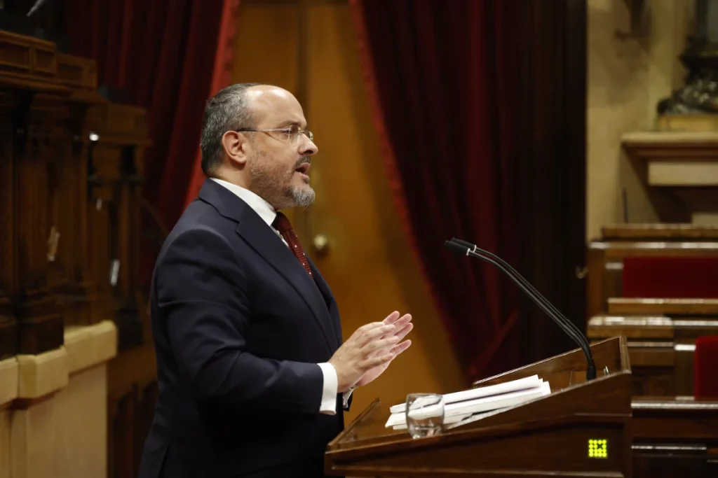 La «convivencia» con Salvador Illa en Cataluña: gas pimienta y una lección de Fernández 2 Moncloa Alejandro Fernández desgrana el 'procés español' que exportará Salvador Illa desde Cataluña