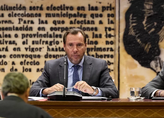El ministro de Transportes y Movilidad Sostenible, Óscar Puente, cesa a dos altos cargos por el caso Koldo Fuente: Agencias