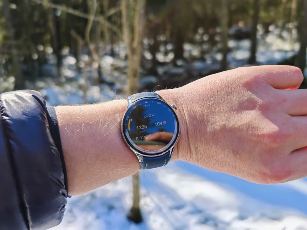 La bestia de los relojes inteligentes: Qualcomm, Wear OS y 500 mAh con 100 euros de descuento 2 Moncloa Una de las baterías y rendimiento más potentes de los relojes inteligentes