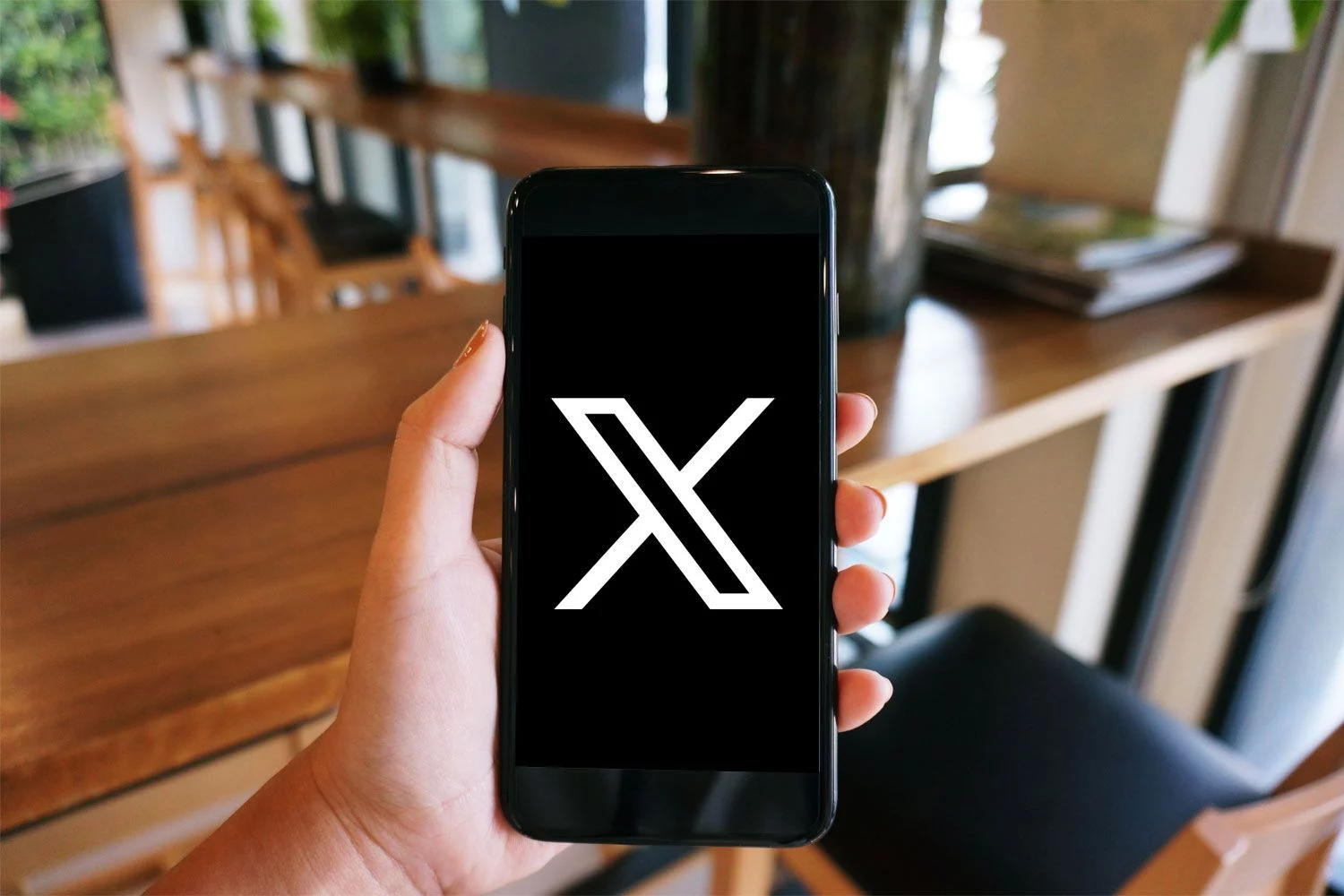 Esta IA es brutal: examina tu perfil de X y te responde con un informe lleno de sarcasmo