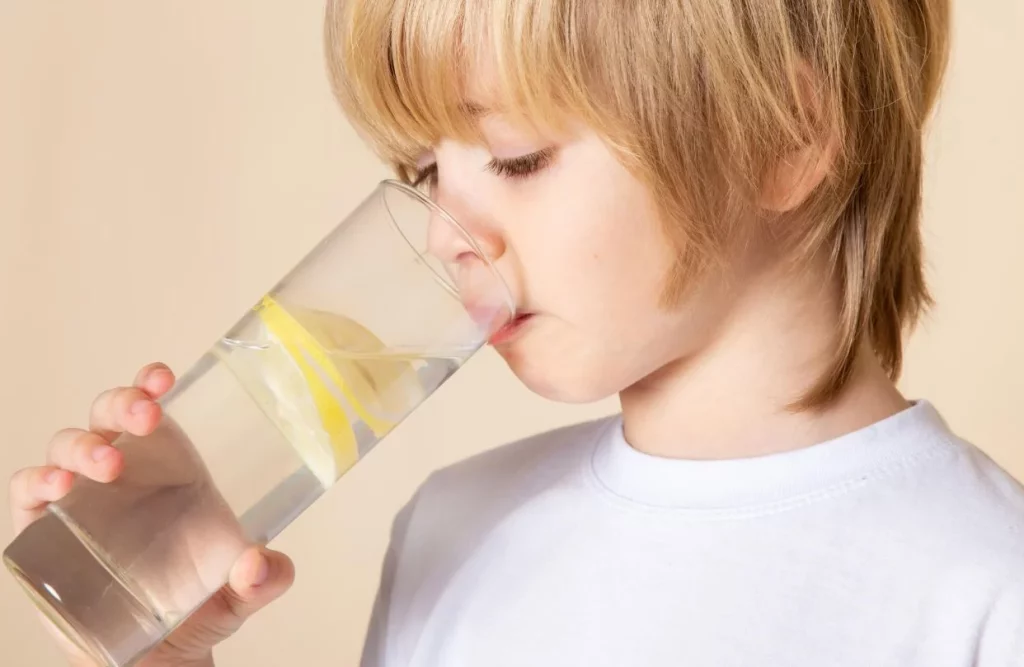 La vuelta al cole y la bebida que podría dañar la salud de tu hijo 2 Moncloa ¿Cuál es la mejor alternativa para el regreso a clases?