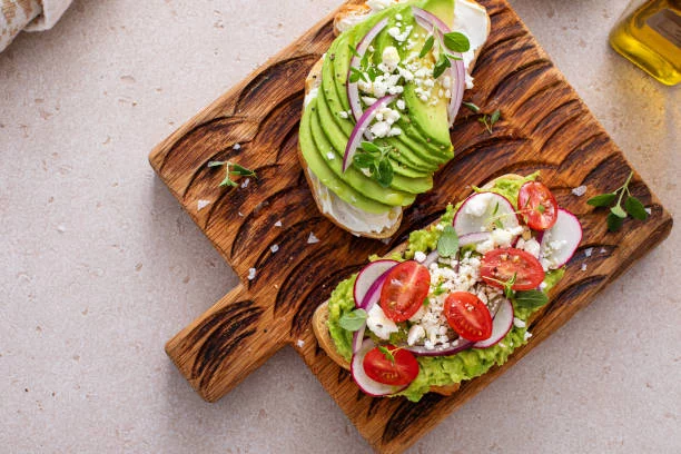 Estos dos alimentos que parecen saludables son los que están bloqueando tu pérdida de peso 1 Moncloa El aguacate: un aliado en la pérdida de peso, pero con trampa