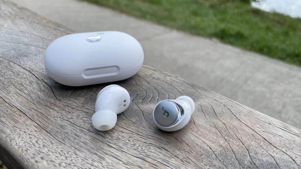 Así son los auriculares de cancelación de ruido de Amazon