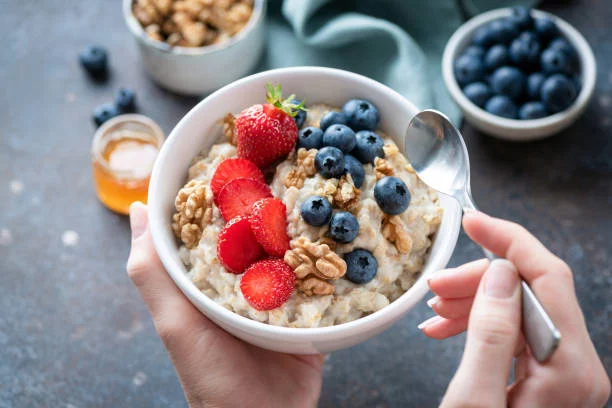 Esto sucede en tu cuerpo si desayunas avena todos los días