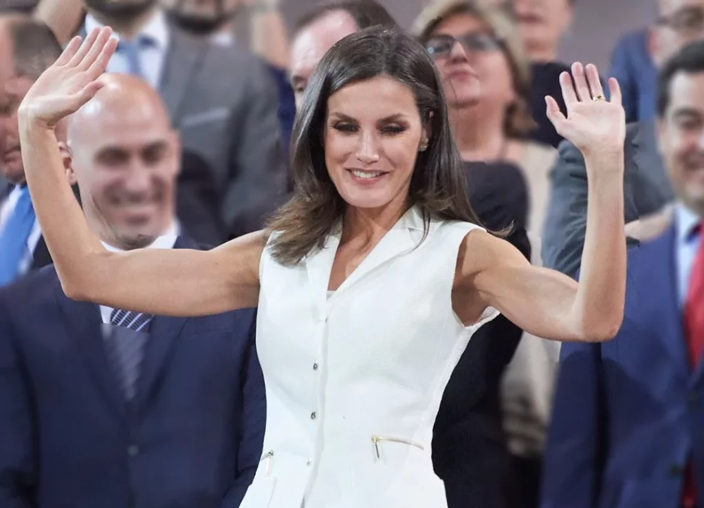Consigue brazos tonificados como Letizia con este deporte que no requiere gimnasio 2 Moncloa ¿Cómo alcanzar brazos tonificados con el pádel?