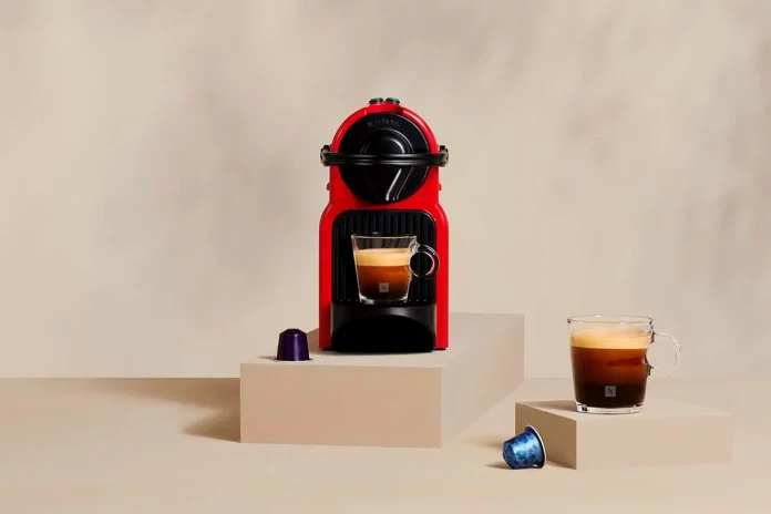 Amazon liquida la cafetera Nespresso más vendida por 57 euros
