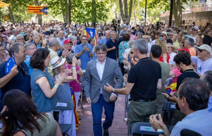 Carles Puigdemont se pasea por Barcelona sin ser detenido