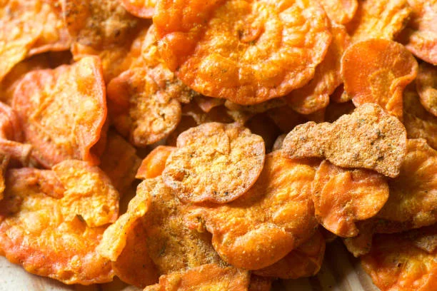 Snack power: Cómo incluir zanahorias en tu dieta diaria 1 Moncloa Chips de zanahoria al horno