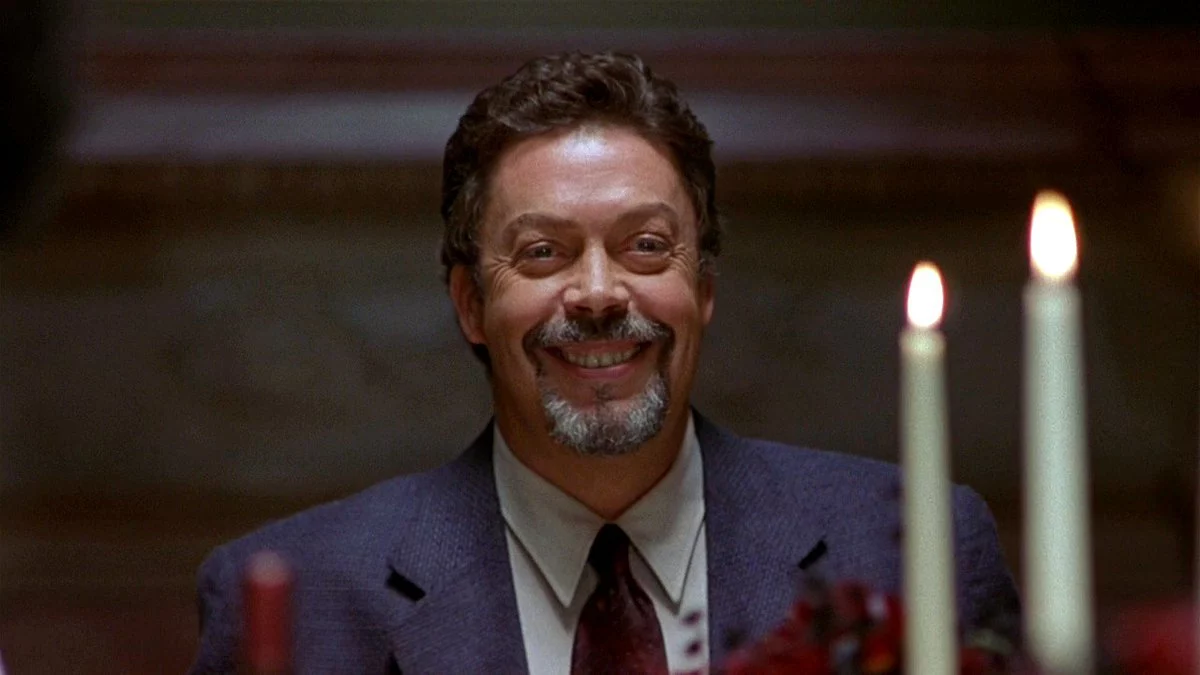 Fue el gran terror de los 90's, una enfermedad lo alejó del cine pero este año volverá con todo, la dolorosa vida de Tim Curry