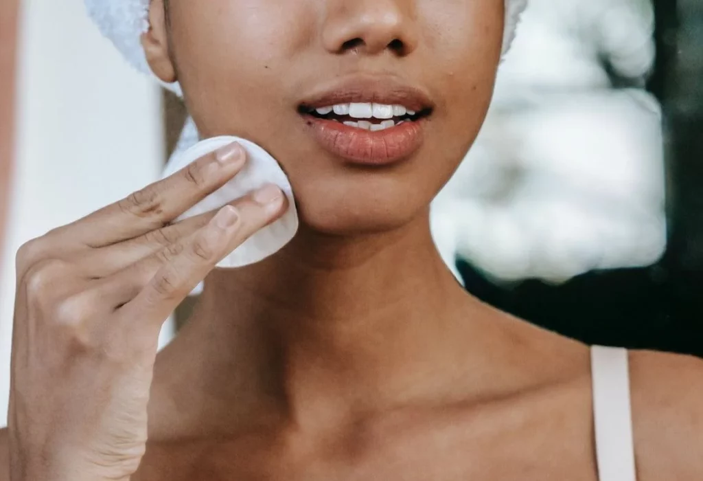 Retiran del mercado este exfoliante tras la alerta de la AEMPS por riesgos 2 Moncloa ¿Qué hacer si he usado este exfoliante en mi piel?