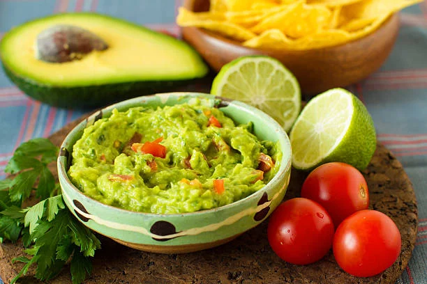 Prepara guacamole casero en minutos: receta fácil, rápida y auténtica