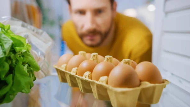 Ordena tus huevos en la nevera con este accesorio de Amazon por menos de 17 euros
