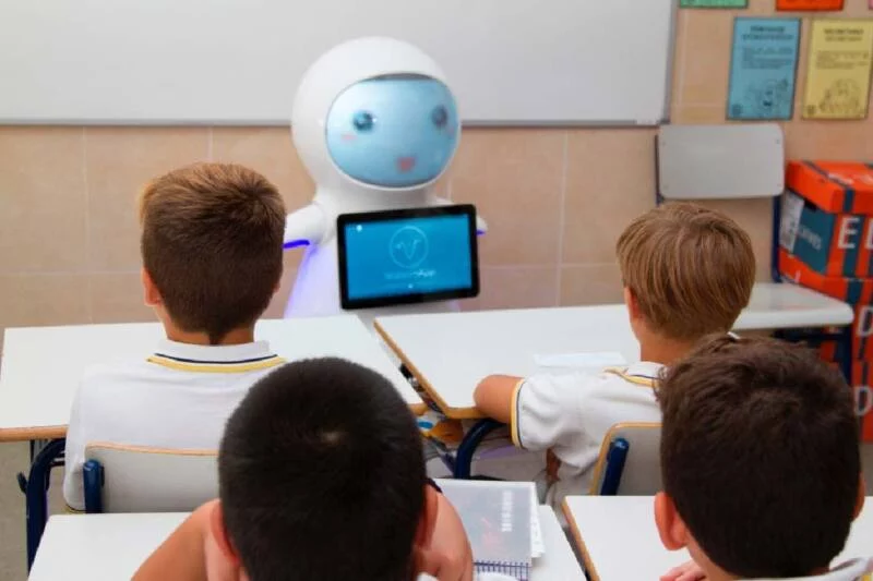 Vuelta al cole: 4 aplicaciones con inteligencia artificial que te serán de gran utilidad 1 Moncloa Gestionar tareas y plazos de entrega con la inteligencia artificial
