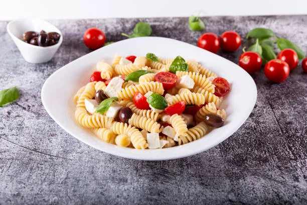 Ensalada de pasta con solo 5 ingredientes: sencilla y sabrosa 2 Moncloa Por qué es tan exitosa en verano