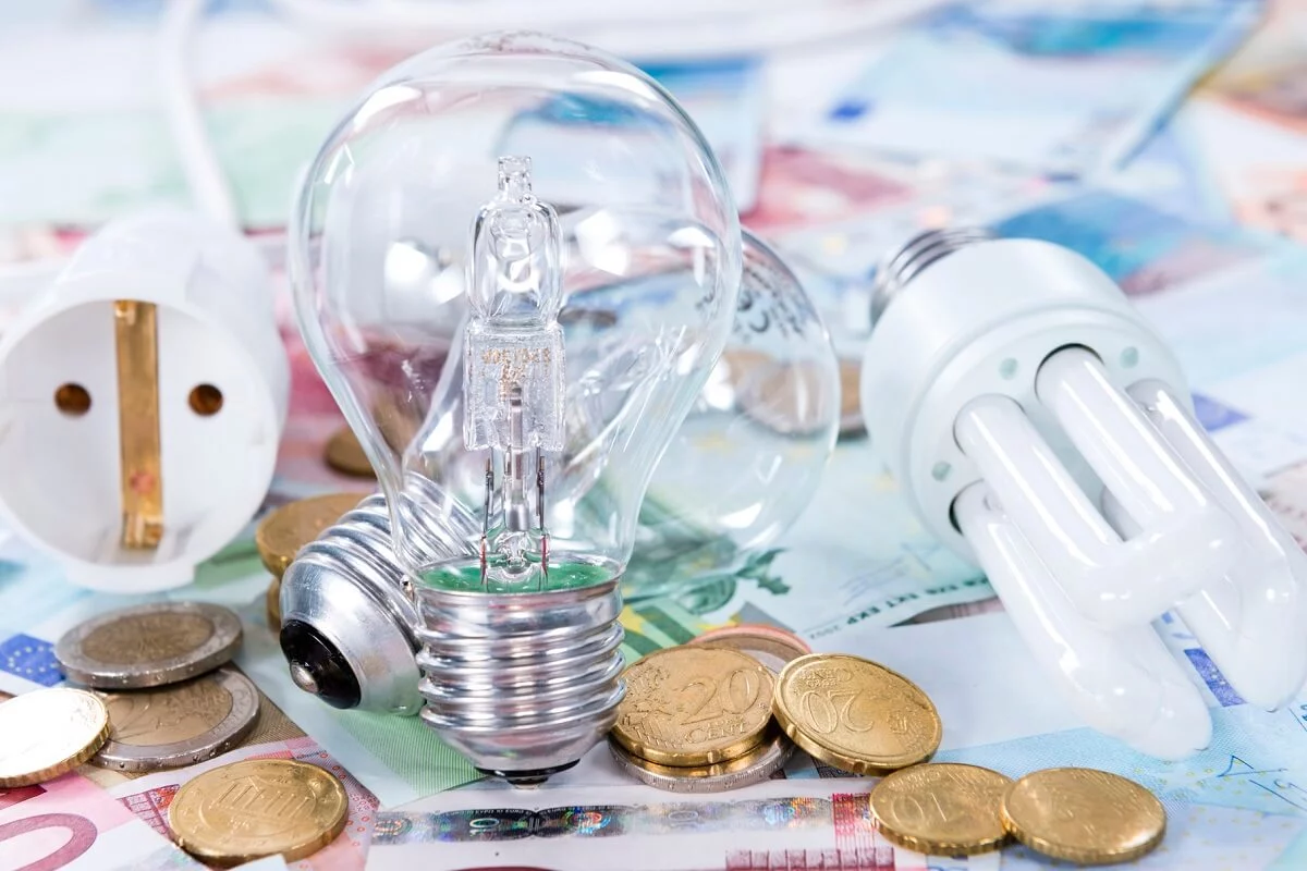 La OCU te advierte: estos tres electrodomésticos son los que más suben tu factura