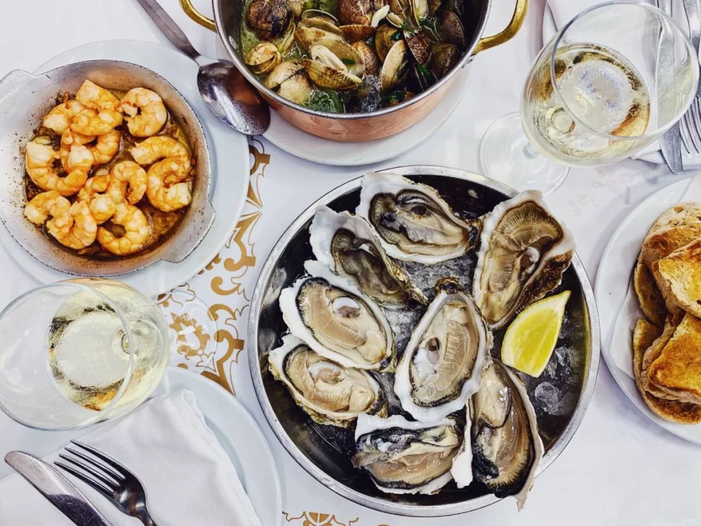 La mejor ruta y la mejor comida: las opciones de la IA para disfrutar en la próxima temporada