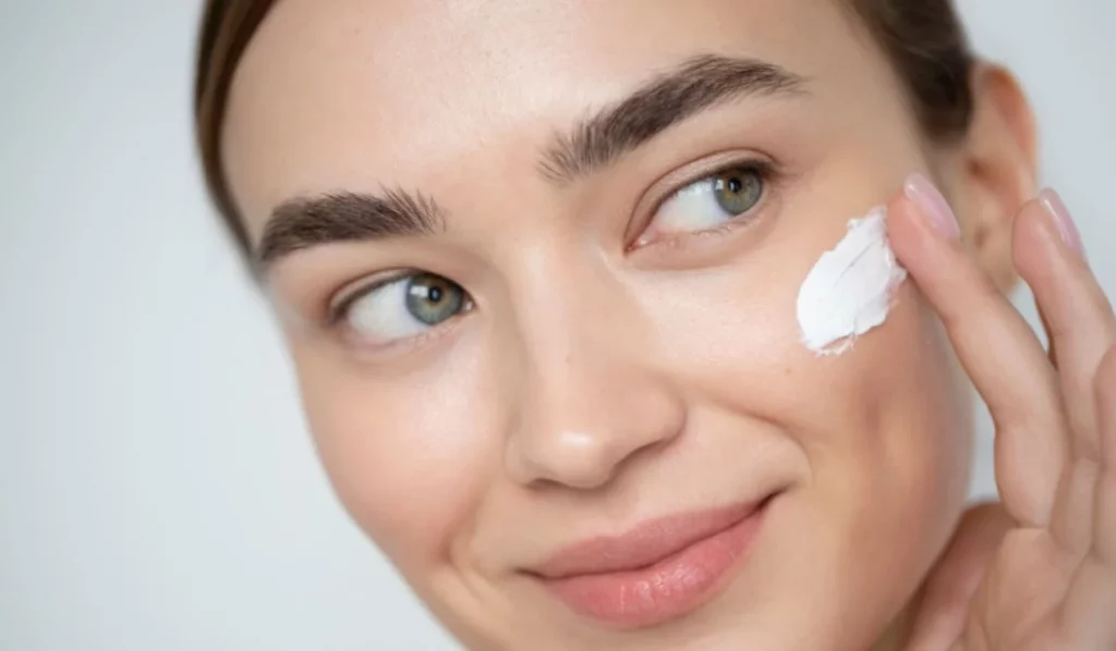 El secreto de belleza de Mercadona: protector solar que borra manchas y da luminosidad 1 Moncloa ¿Por qué comprar el protector solar de Mercadona?
