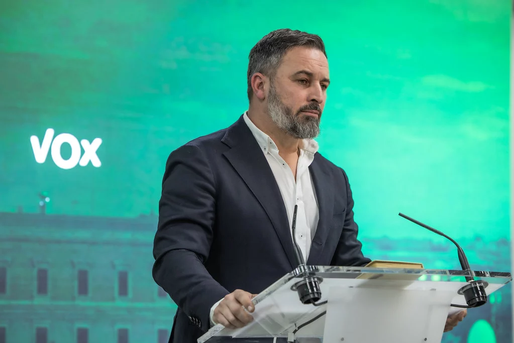Vox sale al choque contra Sánchez tras la 'desaparición' de Puigdemont 1 Moncloa Abascal