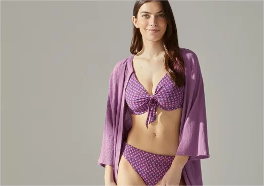 No te pierdas los coloridos bikinis que puedes encontrar en El Corte Inglés 7 Moncloa top aro Moncloa