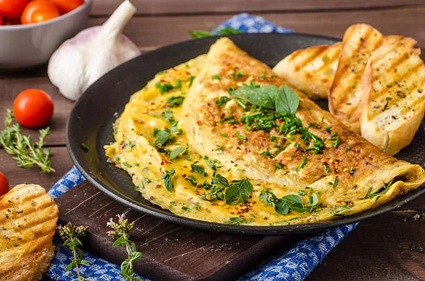 Tortilla de albahaca y queso: el desayuno rápido que te hará comenzar el día con energía