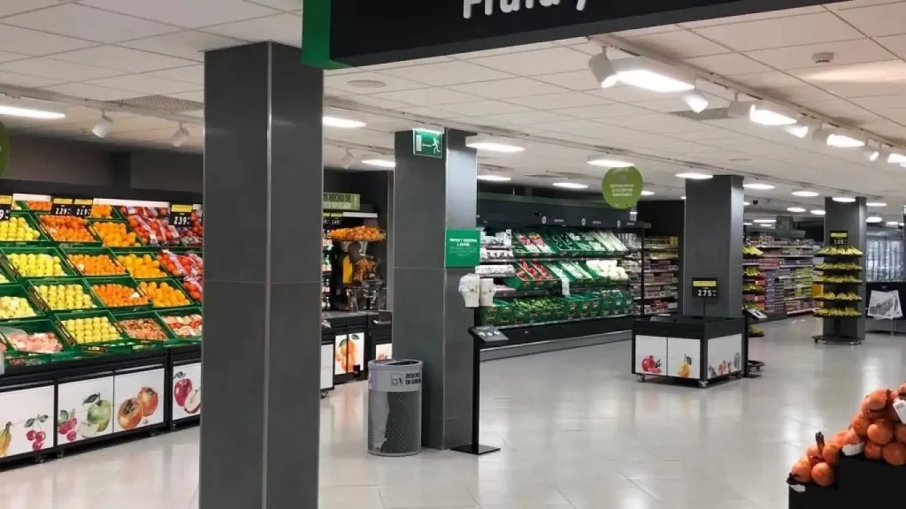 Mercadona resuelve la polémica: este es el motivo de la diferencia de precios en Portugal 2 Moncloa Los precios de Mercadona: cuándo hallar las mejores rebajas