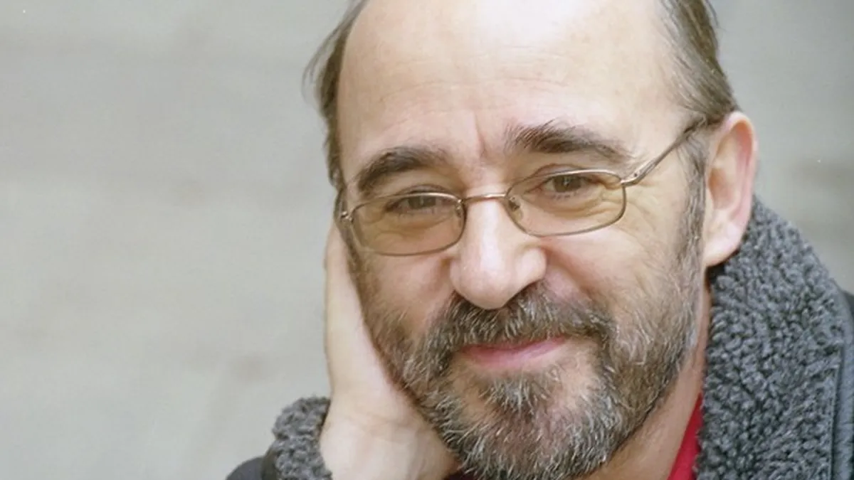 De luchar contra el anticristo a una tragedia: la triste pérdida de Álex Angulo 1 Moncloa Álex Angulo: el actor español que acompañó a Santiago Segura y a Álex de la Iglesia